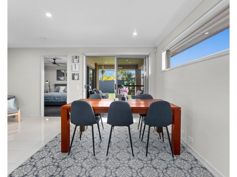 16 Sarabah Street, North Lakes QLD 4509