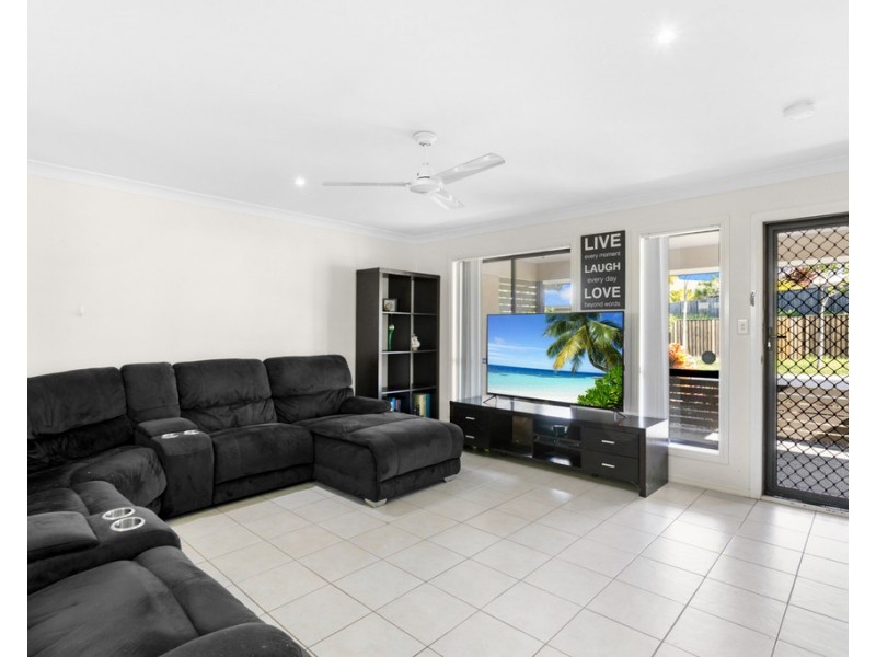 2/8 Emirates Street, North Lakes QLD 4509