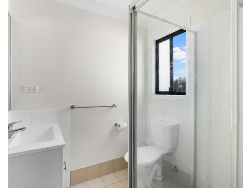 2/8 Emirates Street, North Lakes QLD 4509