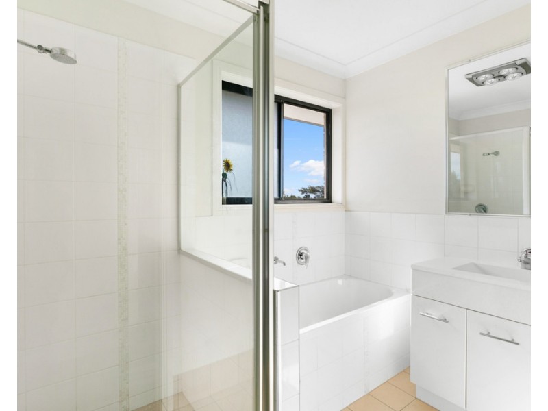 2/8 Emirates Street, North Lakes QLD 4509