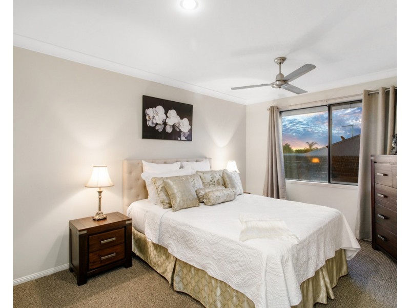 15 Bridgeport Drive, North Lakes QLD 4509