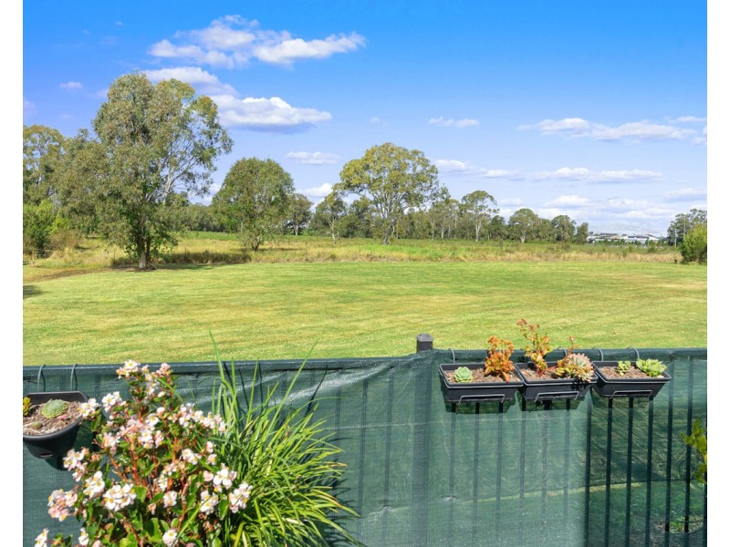 27/44 Fern Parade, Griffin QLD 4503