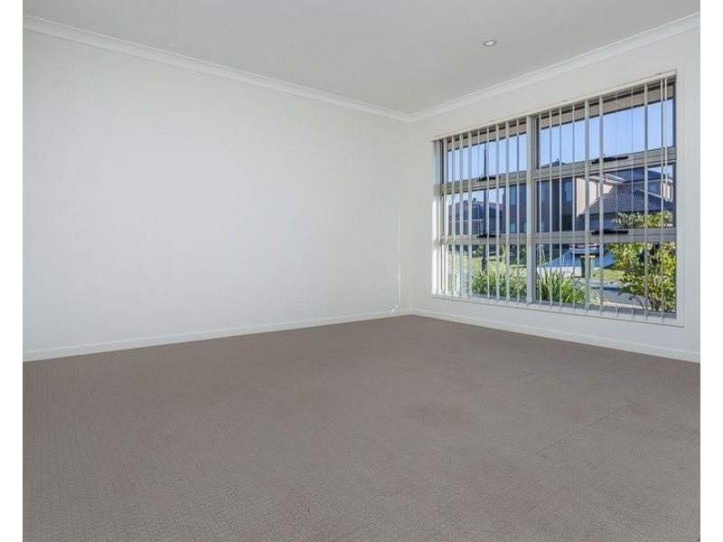 38 Expedition Drive, North Lakes QLD 4509