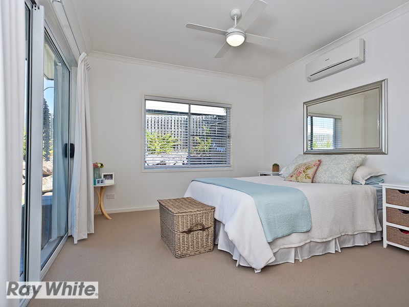 33 Friars Crescent, North Lakes QLD 4509