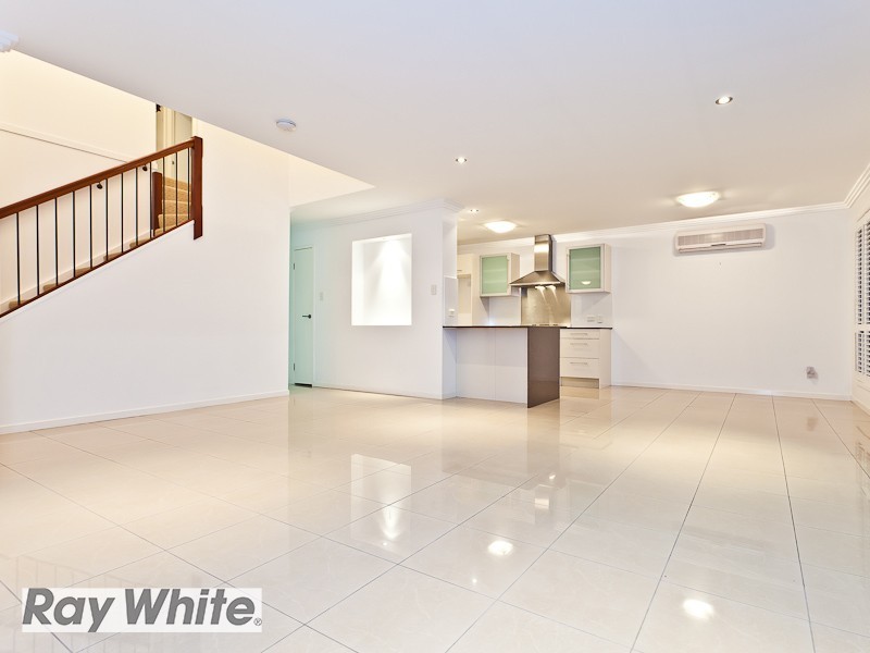 7 Echidna Parade, North Lakes QLD 4509