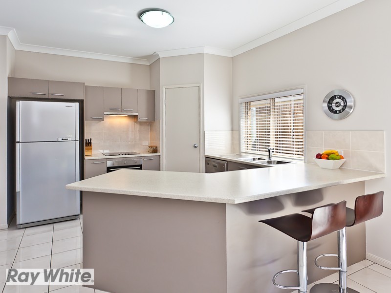 8 Planigale Crescent, North Lakes QLD 4509