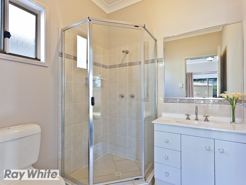 8 Planigale Crescent, North Lakes QLD 4509