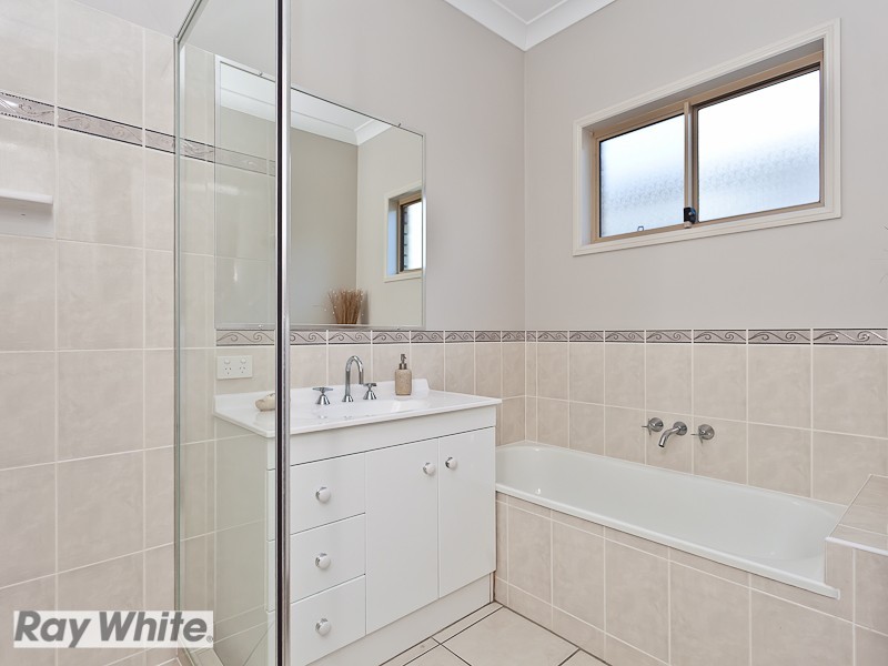 8 Planigale Crescent, North Lakes QLD 4509