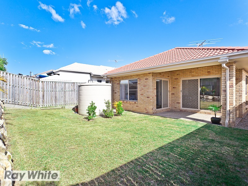 8 Planigale Crescent, North Lakes QLD 4509