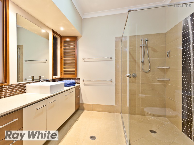 40 Forrestal Circuit, North Lakes QLD 4509