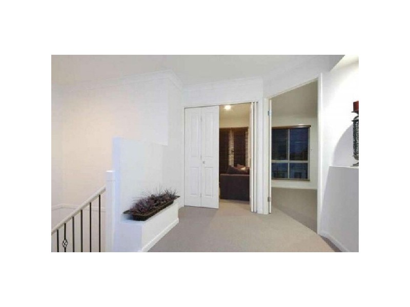 2 Douglas Circuit, North Lakes QLD 4509