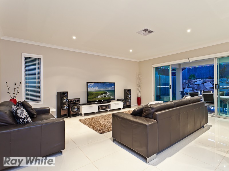 5 Trump Circuit, North Lakes QLD 4509