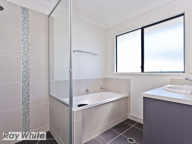 8 Tamar Circuit, North Lakes QLD 4509