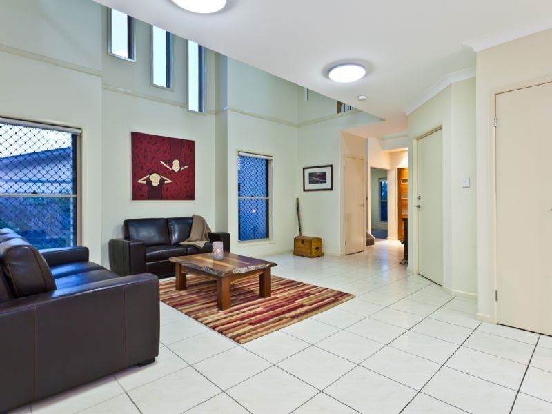 24 Nicklaus Parade, North Lakes QLD 4509