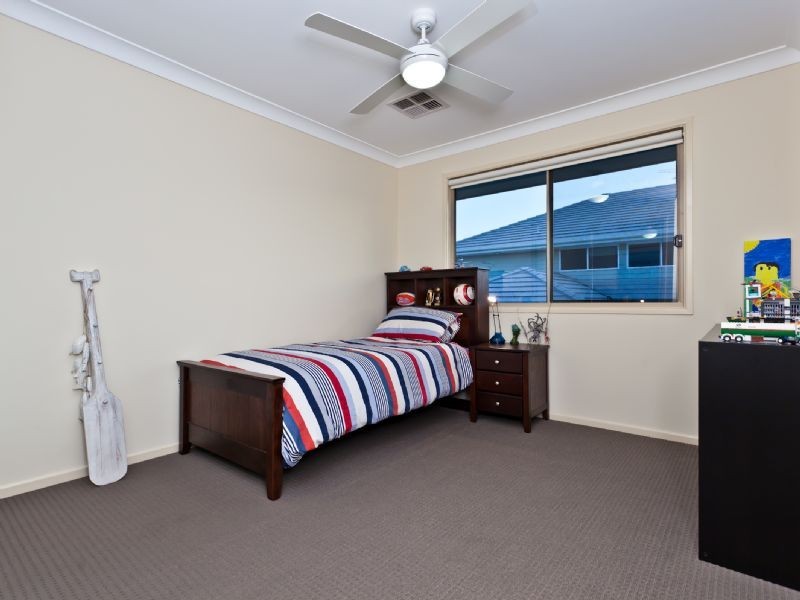 24 Nicklaus Parade, North Lakes QLD 4509