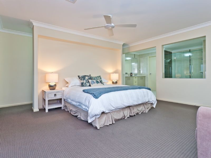 24 Nicklaus Parade, North Lakes QLD 4509