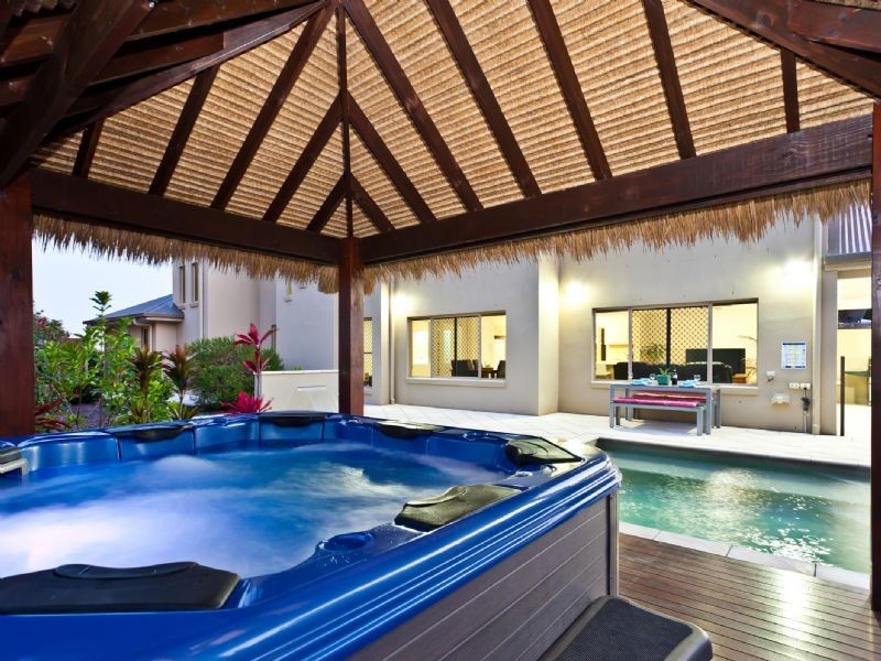 24 Nicklaus Parade, North Lakes QLD 4509