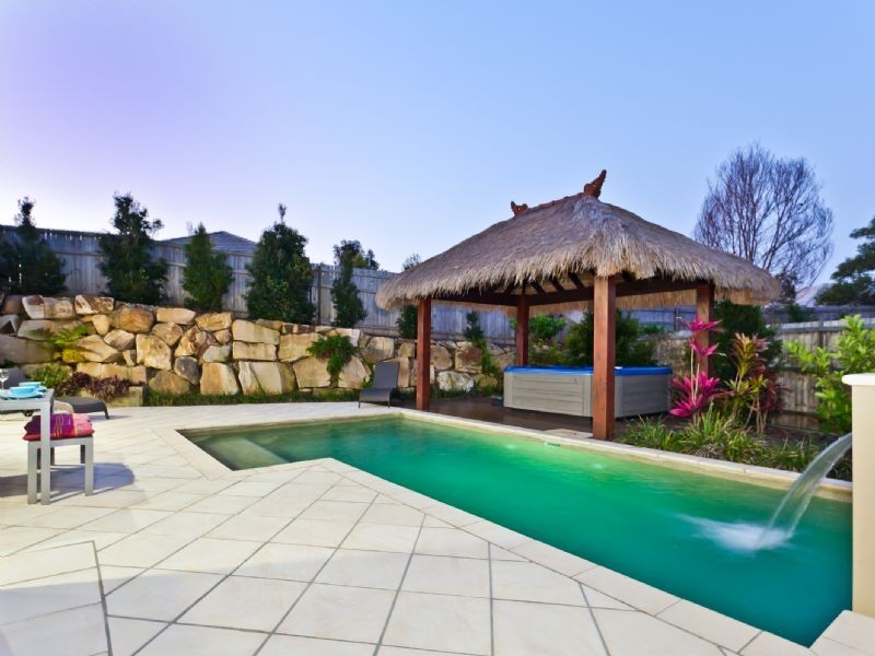 24 Nicklaus Parade, North Lakes QLD 4509