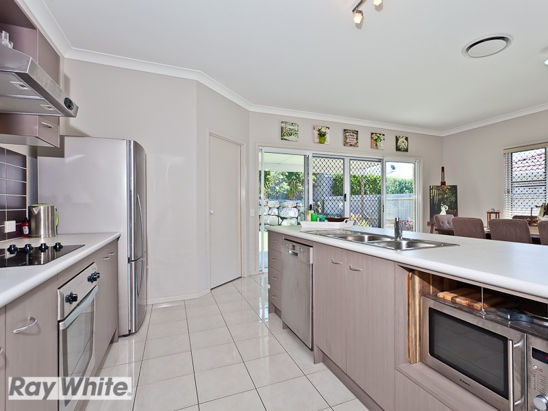 39 Wallaroo Circuit, North Lakes QLD 4509