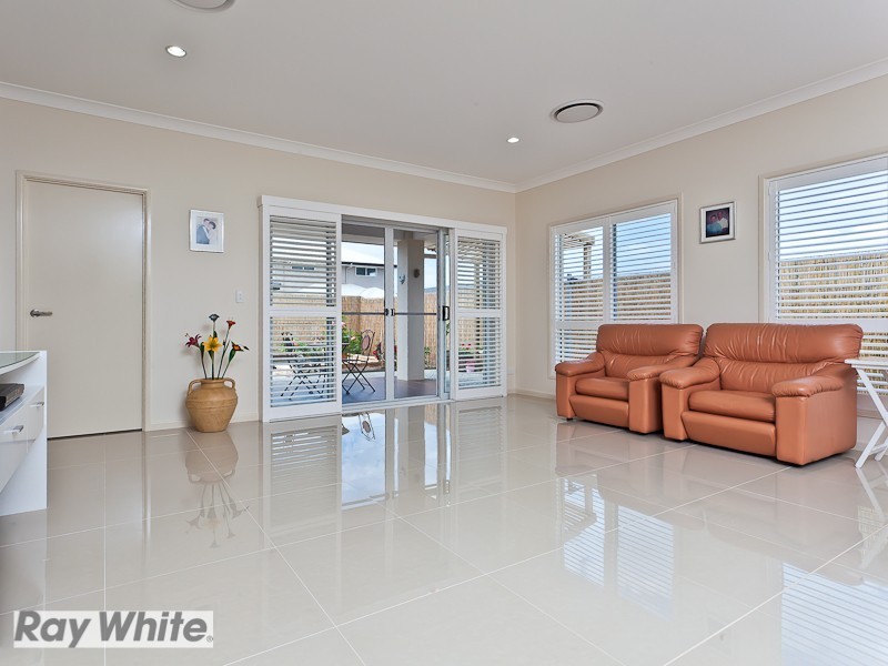 14 Troon Street, North Lakes QLD 4509