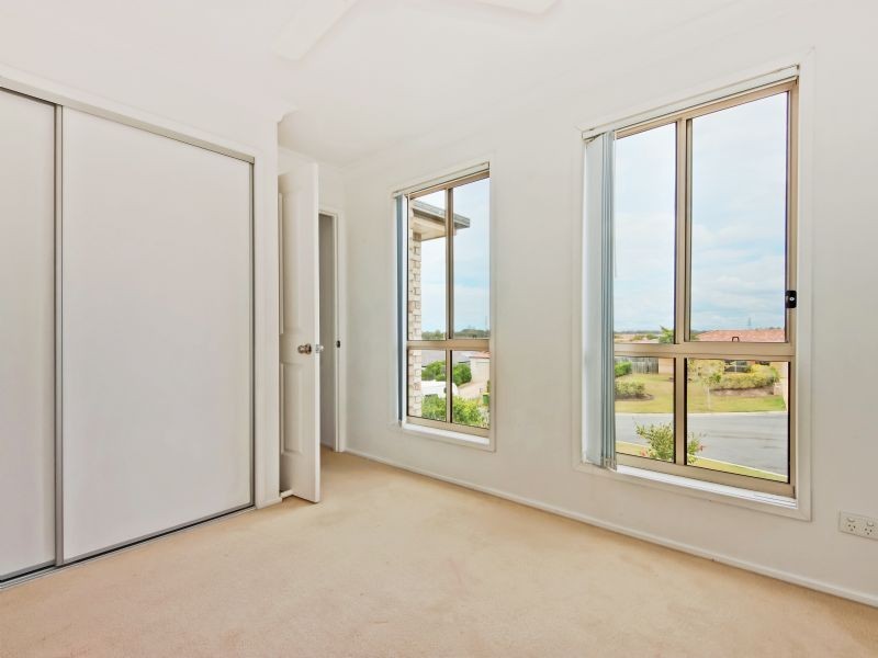 8 Amethyst Court, Griffin QLD 4503