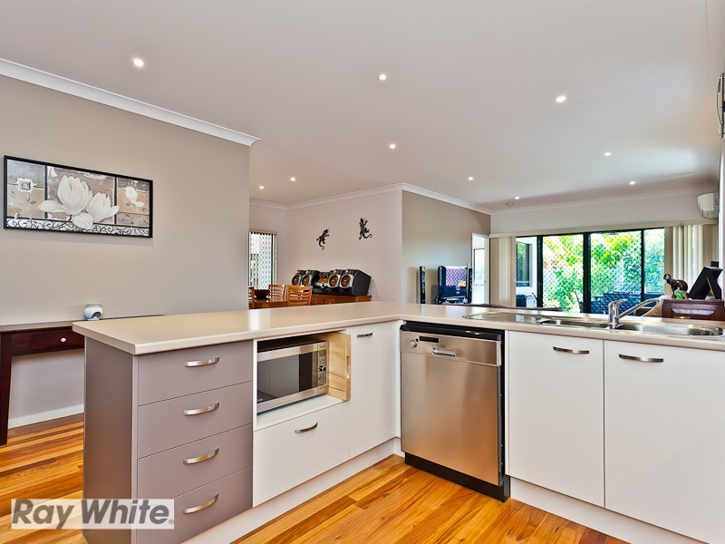 5 Kennedia Court, North Lakes QLD 4509