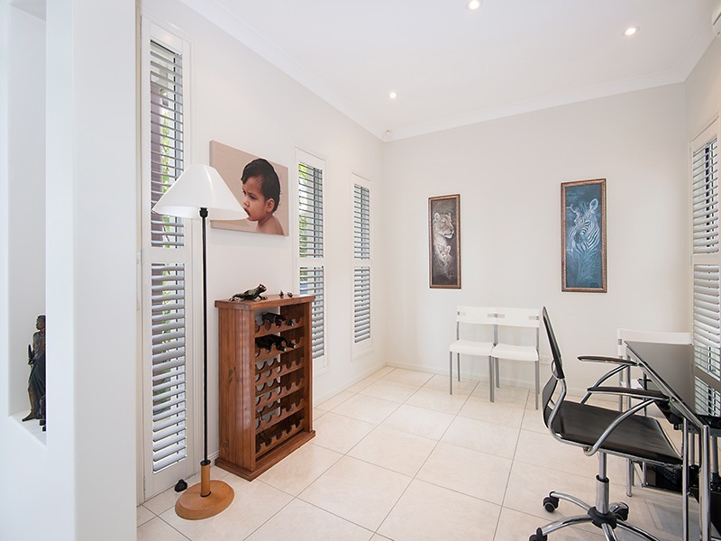 8 Armour Close, North Lakes QLD 4509