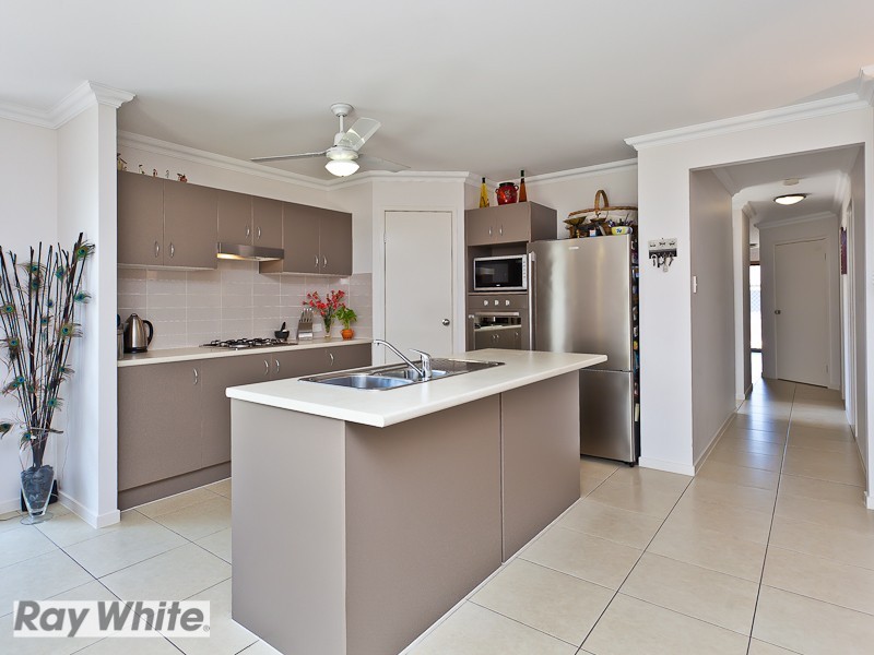 24 Sunstone Circuit, Mango Hill QLD 4509