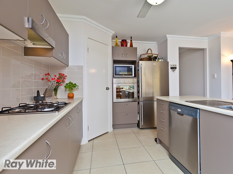24 Sunstone Circuit, Mango Hill QLD 4509