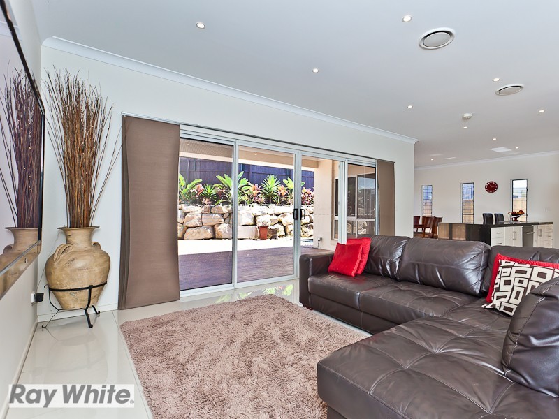3 Trump Circuit, North Lakes QLD 4509