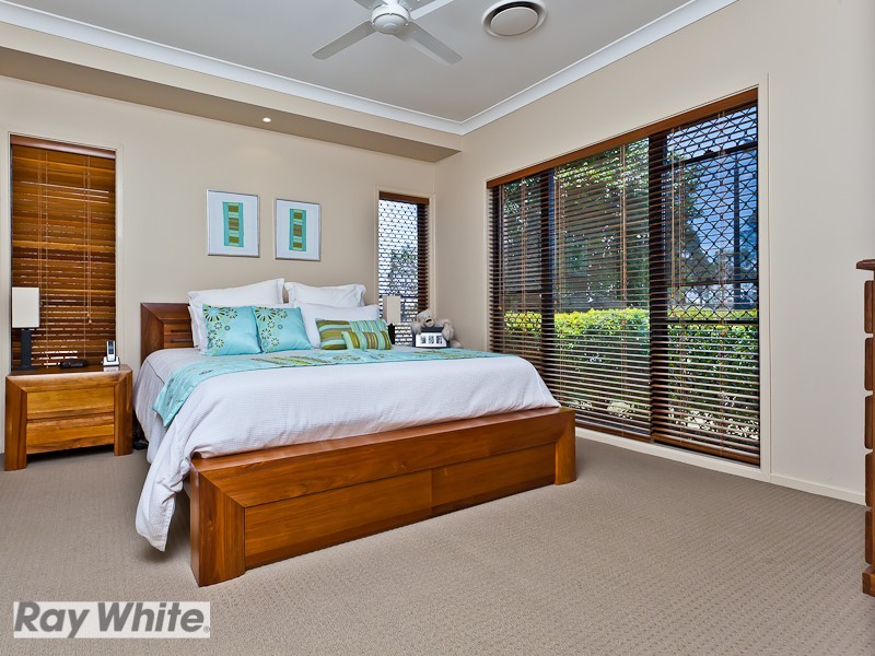 6 Hoya Close, North Lakes QLD 4509