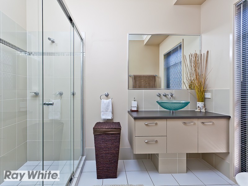 6 Hoya Close, North Lakes QLD 4509