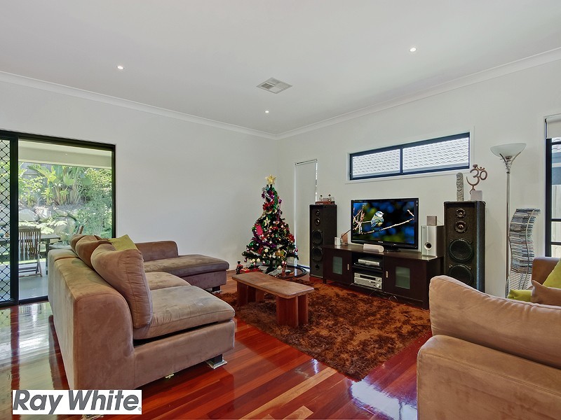 48 Mackintosh Drive, North Lakes QLD 4509
