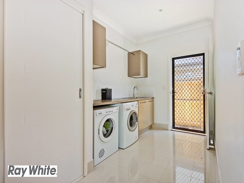 48 Mackintosh Drive, North Lakes QLD 4509