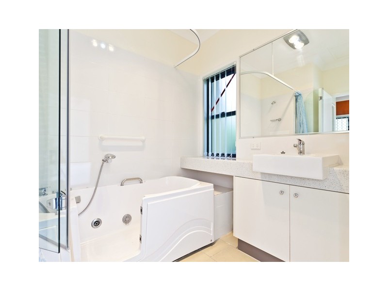 9/3 Swordgrass Court, Kallangur QLD 4503