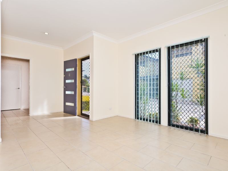 9/3 Swordgrass Court, Kallangur QLD 4503