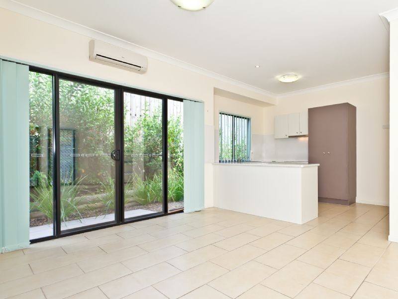9/3 Swordgrass Court, Kallangur QLD 4503