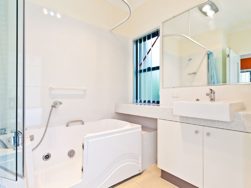 9/3 Swordgrass Court, Kallangur QLD 4503