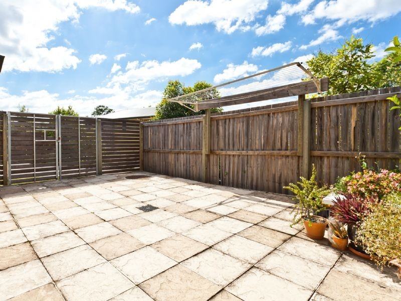 9/3 Swordgrass Court, Kallangur QLD 4503