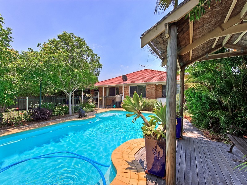 9 Cashmere Street, Rothwell QLD 4022