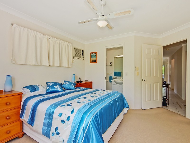 9 Cashmere Street, Rothwell QLD 4022