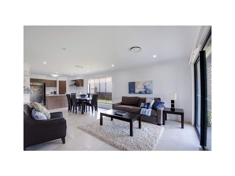 61 Liberty Circuit, North Lakes QLD 4509