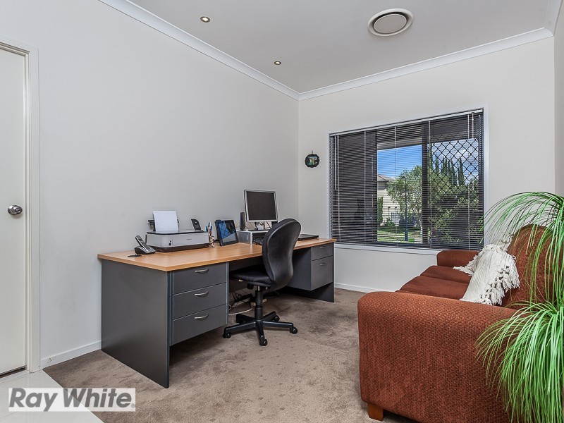 30 Marsh Parade, North Lakes QLD 4509