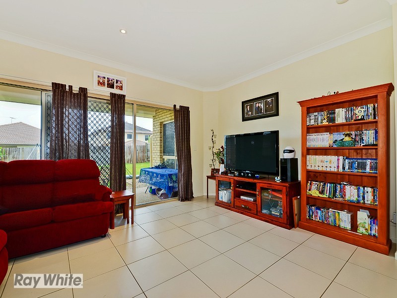 11 Calder Street, North Lakes QLD 4509