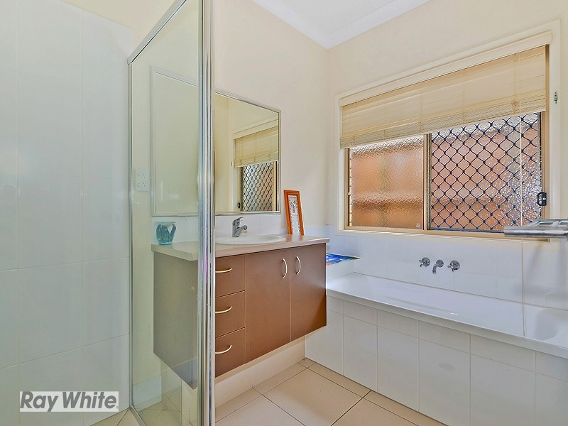 11 Calder Street, North Lakes QLD 4509
