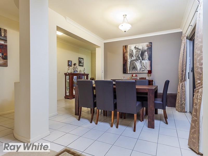 8 Redcedar Street, North Lakes QLD 4509