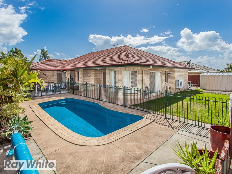 8 Redcedar Street, North Lakes QLD 4509