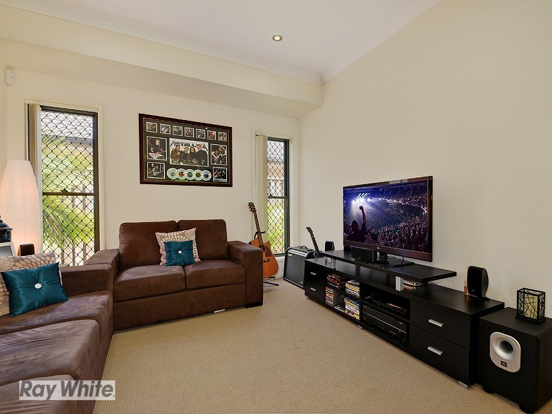 34 Carmody Parade, North Lakes QLD 4509