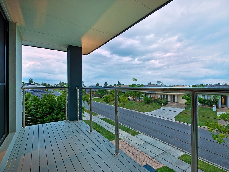 15 Carmody Parade, North Lakes QLD 4509