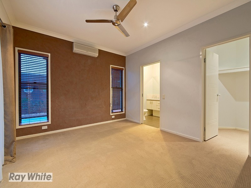 5 Appleby Close, North Lakes QLD 4509